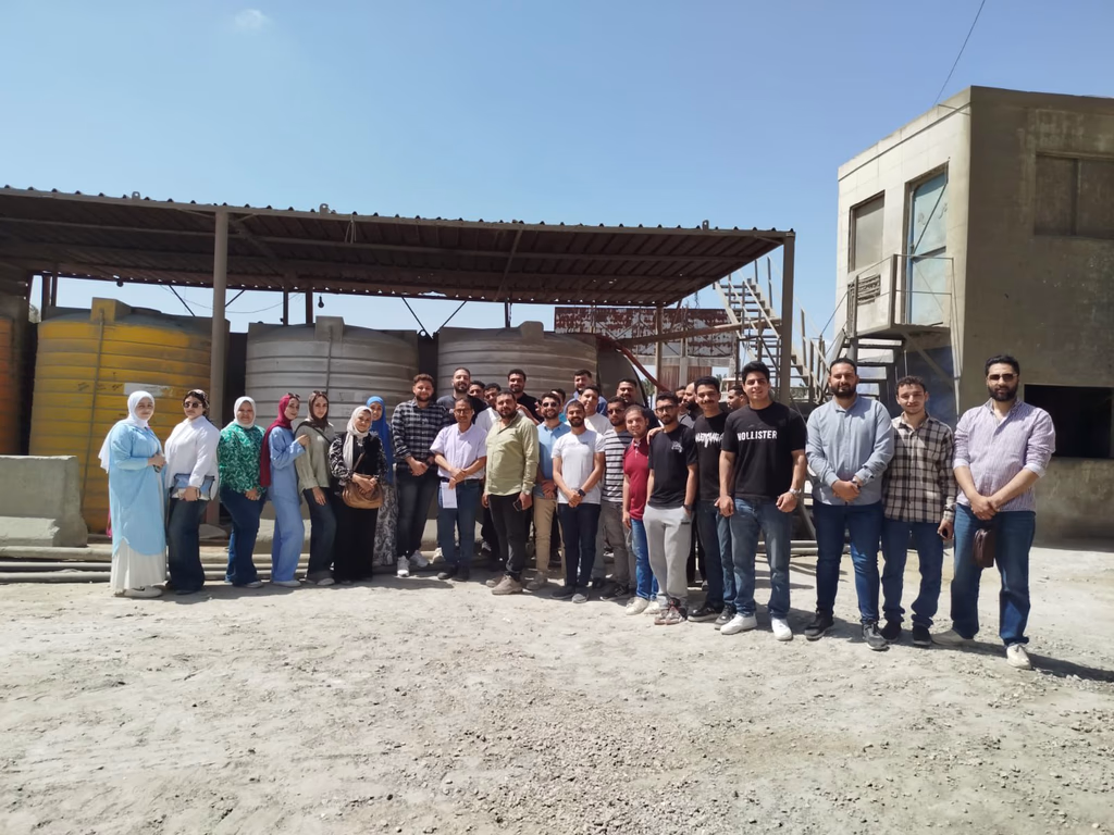 الطلاب أثناء الجولة